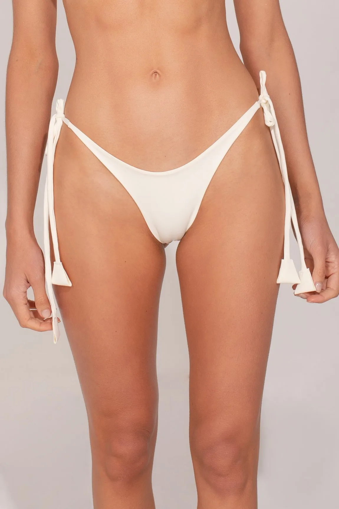 Bottom The Iconic Bralette Ivory Ruched SC