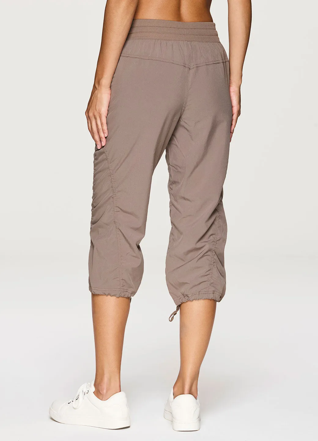 Lumen Lightweight Capri Pant