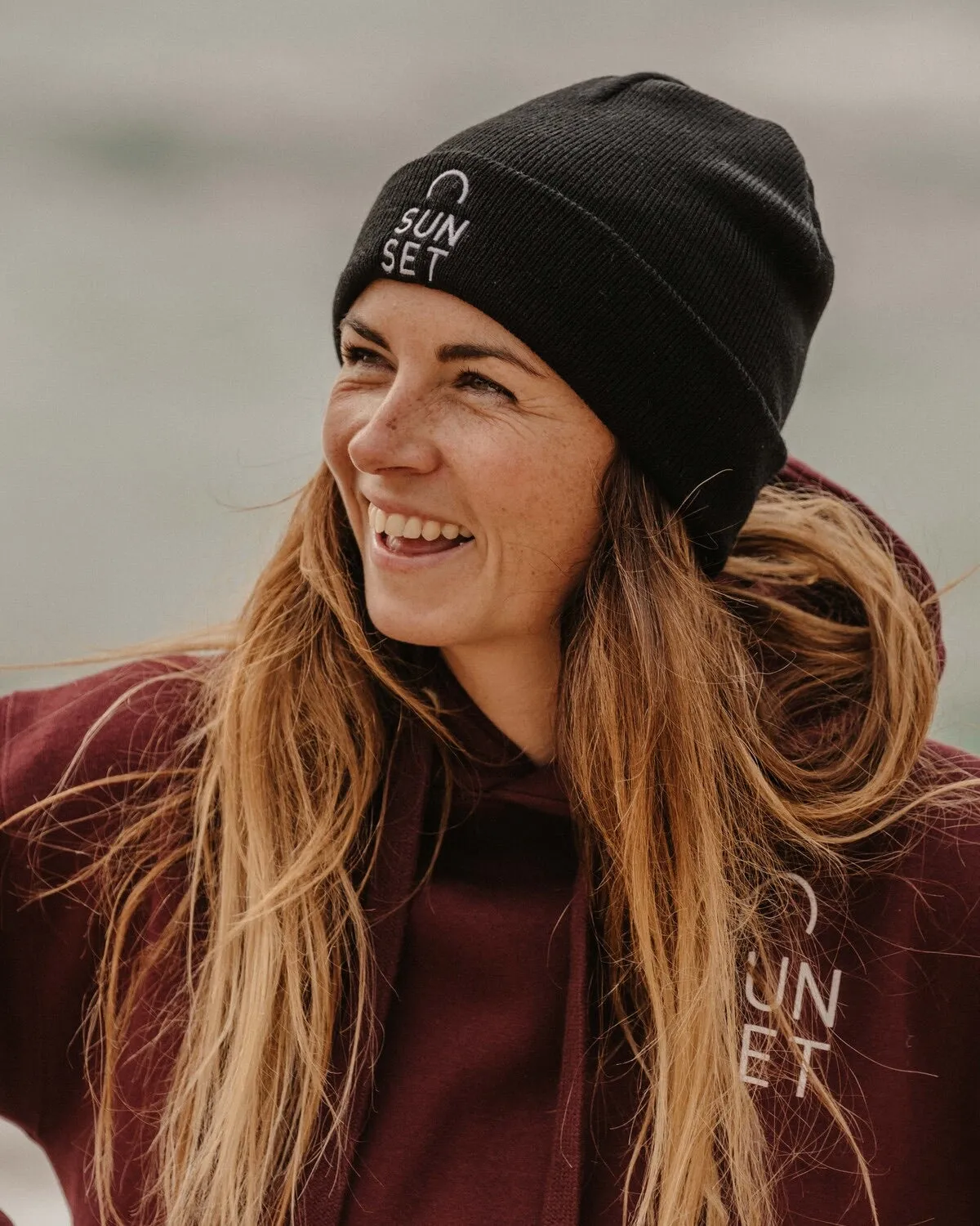 Sunset Surf Beanie - Black