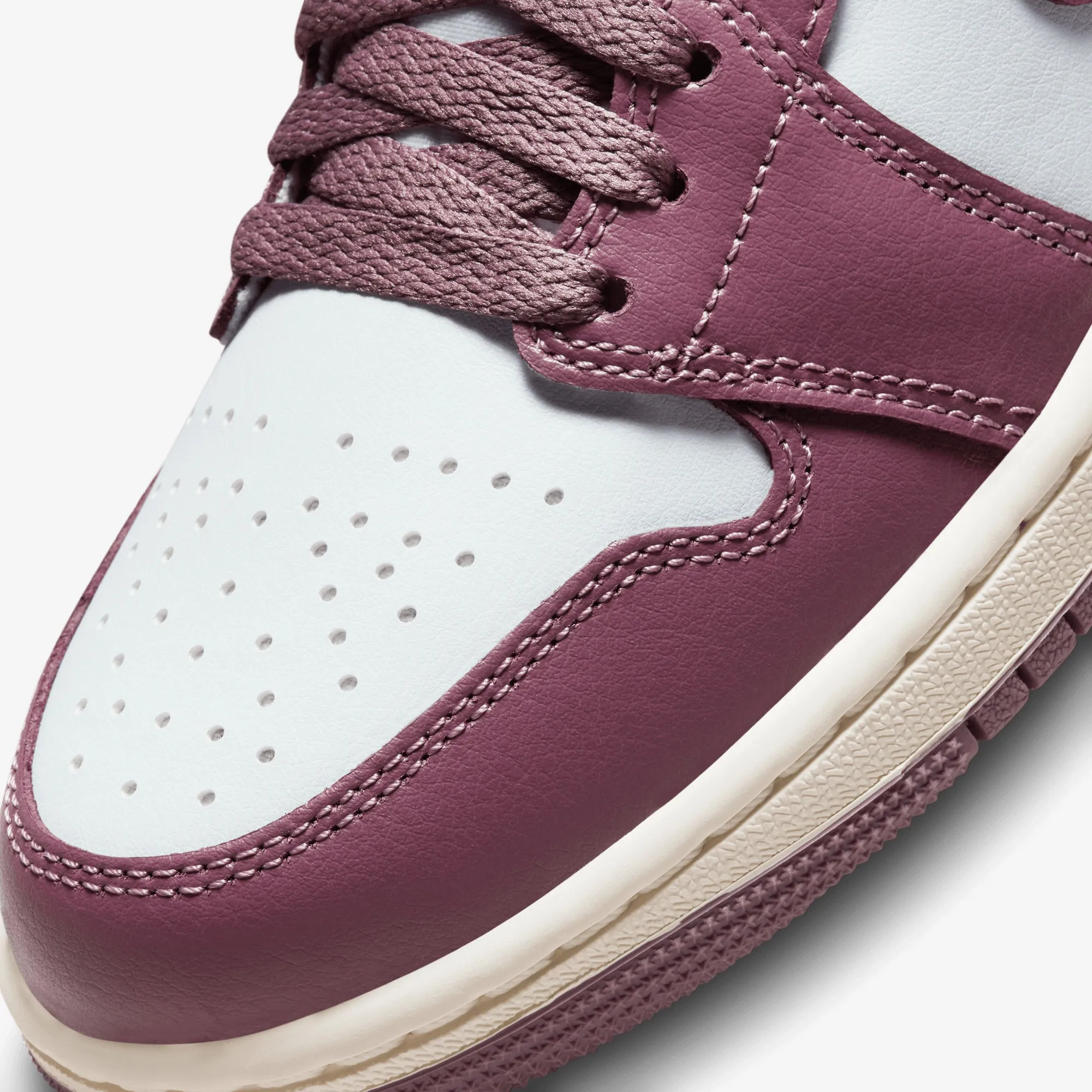 WMN'S AIR JORDAN 1 MID 'PURE PLATINUM/SKY J MAUVE-SAIL'